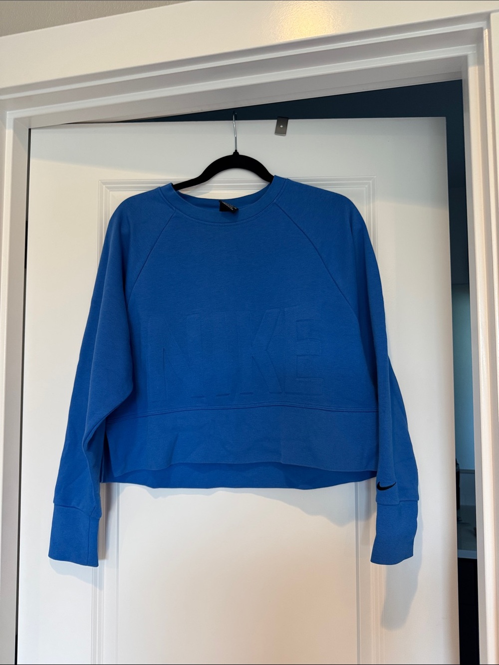 Nike Women's Royal Blue Cropped Crew Sweatshirt